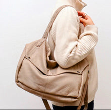 Carregar imagem no visualizador da galeria, Bolsa FRANÇA em couro legítimo