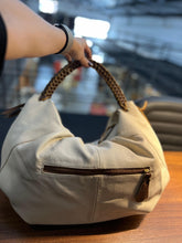 Carregar imagem no visualizador da galeria, Bolsa MORGANA em couro legítimo