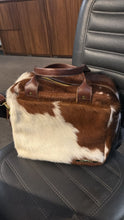 Carregar imagem no visualizador da galeria, Bolsa BUENOS AIRES em couro legítimo