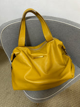 Carregar imagem no visualizador da galeria, Bolsa TURQUIA em couro legítimo