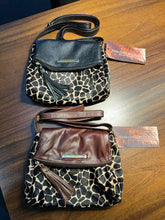 Carregar imagem no visualizador da galeria, Bolsa ATENAS em couro legítimo