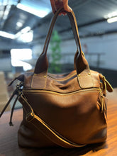 Carregar imagem no visualizador da galeria, Bolsa COSTA RICA em couro legítimo
