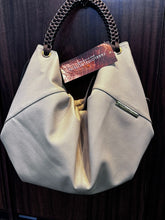 Carregar imagem no visualizador da galeria, Bolsa MORGANA em couro legítimo