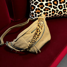 Carregar imagem no visualizador da galeria, Bolsa IPANEMA em couro legítimo