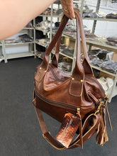 Carregar imagem no visualizador da galeria, Bolsa IBIZA em couro legítimo