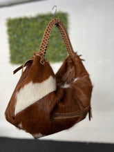 Carregar imagem no visualizador da galeria, Bolsa MORGANA em couro legítimo
