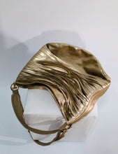 Carregar imagem no visualizador da galeria, LANÇAMENTO! Bolsa OCEANO em couro legítimo