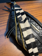 Carregar imagem no visualizador da galeria, Bolsa IPANEMA em couro legítimo