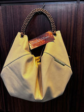 Carregar imagem no visualizador da galeria, Bolsa MORGANA em couro legítimo