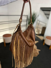 Carregar imagem no visualizador da galeria, Bolsa SUÉCIA em couro legítimo