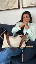 Carregar imagem no visualizador da galeria, Bolsa LOS ANGELES em couro legítimo