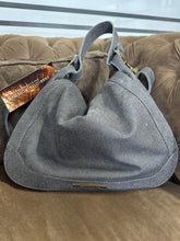 Carregar imagem no visualizador da galeria, Bolsa BÉLGICA em couro legítimo