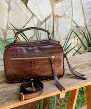 Carregar imagem no visualizador da galeria, Bolsa MÔNACO em couro legítimo