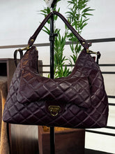 Carregar imagem no visualizador da galeria, Lançamento! Bolsa ROMÊNIA em couro legítimo