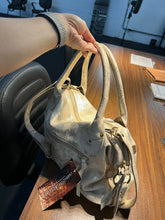 Carregar imagem no visualizador da galeria, Bolsa ITÁLIA em couro legítimo