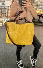 Carregar imagem no visualizador da galeria, Bolsa AMÉRICA em couro legítimo