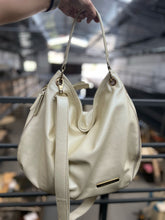 Carregar imagem no visualizador da galeria, Bolsa TAILÂNDIA em couro legítimo