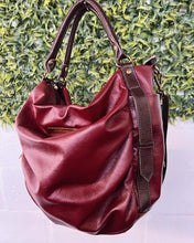 Carregar imagem no visualizador da galeria, Bolsa HAIA em couro legítimo