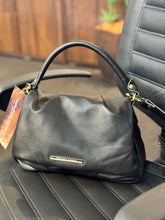 Carregar imagem no visualizador da galeria, Bolsa BOLÍVIA em couro legítimo