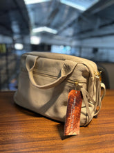 Carregar imagem no visualizador da galeria, Bolsa COPENHAGEN em couro legítimo