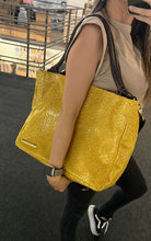 Carregar imagem no visualizador da galeria, Bolsa AMÉRICA em couro legítimo