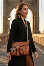 Carregar imagem no visualizador da galeria, Bolsa KASTELLET em couro legĂtimo