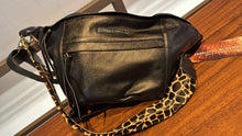 Carregar imagem no visualizador da galeria, Bolsa IPANEMA em couro legítimo