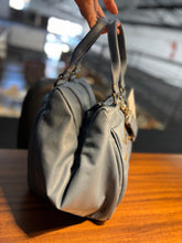 Carregar imagem no visualizador da galeria, Bolsa NOVA YORK em couro legítimo