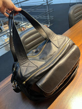 Carregar imagem no visualizador da galeria, Bolsa BAHAMAS MATELASSÊ em couro legítimo