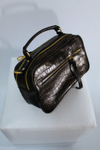 Carregar imagem no visualizador da galeria, Bolsa MÔNACO em couro legítimo