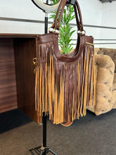 Carregar imagem no visualizador da galeria, Bolsa ESCÓCIA em couro legítimo