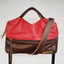 Carregar imagem no visualizador da galeria, Bolsa SAVANA em couro legítimo de