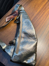 Carregar imagem no visualizador da galeria, LANÇAMENTO! Bolsa ILHA SAÔNA