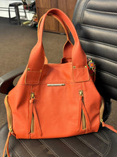 Carregar imagem no visualizador da galeria, Bolsa MONTEVIDÉO em couro legítimo