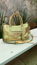 Carregar imagem no visualizador da galeria, Bolsa BALENCIAGGA em couro legítimo