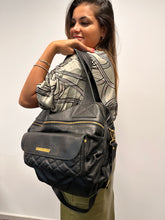 Carregar imagem no visualizador da galeria, Bolsa BAHAMAS MATELASSÊ em couro legítimo