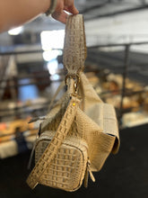 Carregar imagem no visualizador da galeria, Lançamento! Bolsa HAVANA em couro legítimo