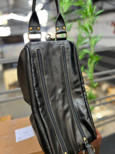 Carregar imagem no visualizador da galeria, Bolsa NOVA YORK em couro legítimo