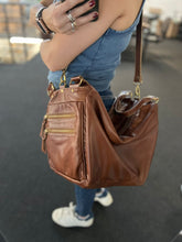 Carregar imagem no visualizador da galeria, Bolsa NOVA YORK em couro legítimo