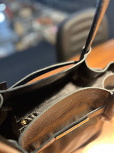 Carregar imagem no visualizador da galeria, LANÇAMENTO! Bolsa BONATA em couro legítimo