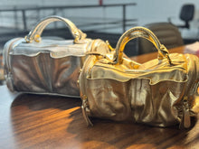 Carregar imagem no visualizador da galeria, Bolsa DINAMARCA em couro legítimo