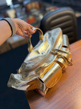 Carregar imagem no visualizador da galeria, LANÇAMENTO! Bolsa MAX POCHETE ARPOADOR em couro legítimo