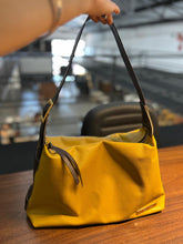 Carregar imagem no visualizador da galeria, Bolsa LOS ANGELES em couro legítimo