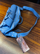 Carregar imagem no visualizador da galeria, LANÇAMENTO! Bolsa MAX POCHETE ARPOADOR em couro legítimo