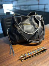 Carregar imagem no visualizador da galeria, Bolsa MONTEVIDÉO em couro legítimo