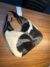 Carregar imagem no visualizador da galeria, Bolsa BANGKOK em couro legítimo