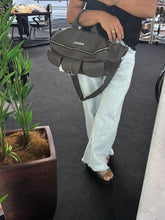 Carregar imagem no visualizador da galeria, LANÇAMENTO! Bolsa MAX POCHETE ARPOADOR em couro legítimo