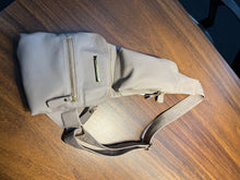 Carregar imagem no visualizador da galeria, LANÇAMENTO! Bolsa ILHA SAÔNA