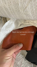 Carregar imagem no visualizador da galeria, Bolsa VIRGÍNIA em couro legítimo
