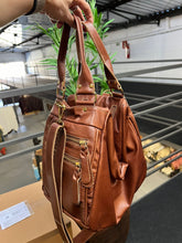 Carregar imagem no visualizador da galeria, Bolsa NOVA YORK em couro legítimo